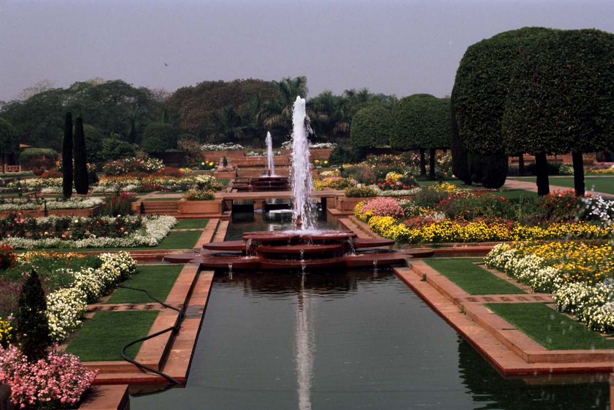 Mughal Garden renamed as Amrit Udyan