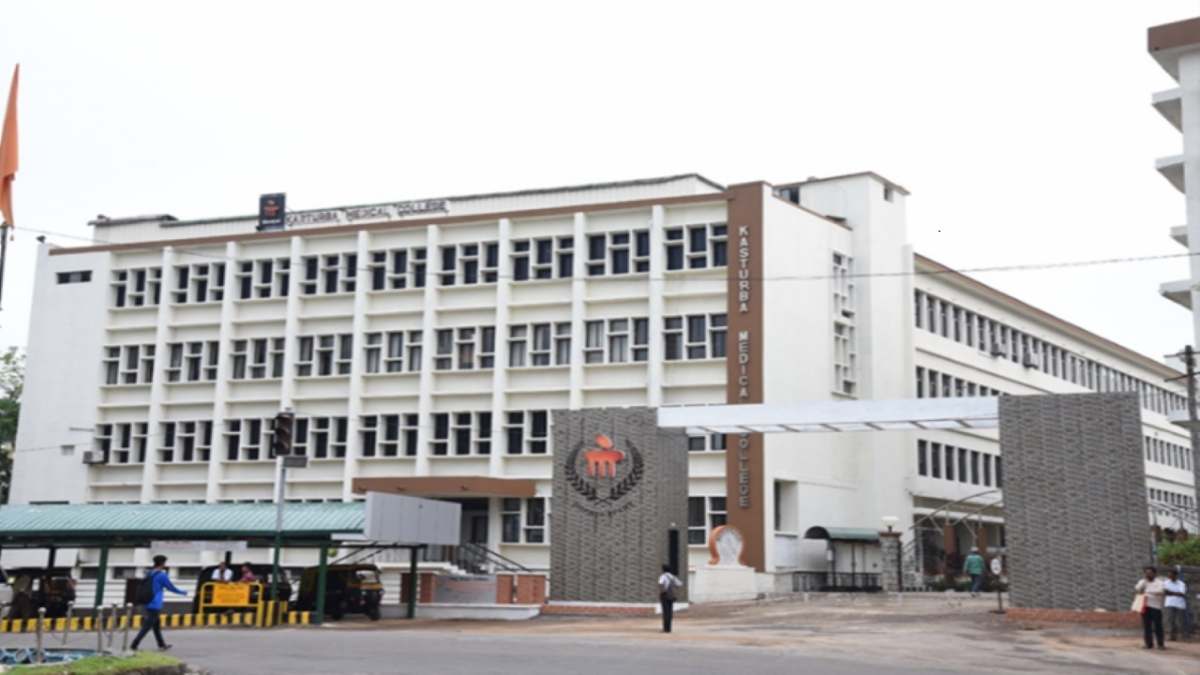 Top 10 Indian Medical College 11