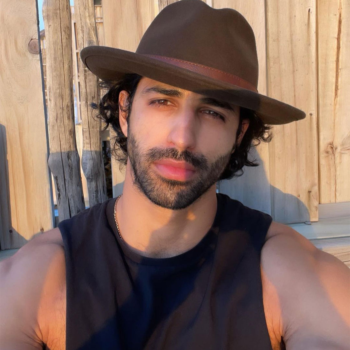 आशिम गुलाटी