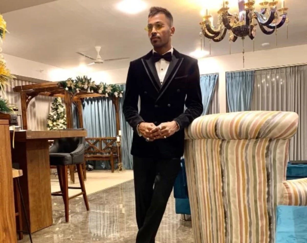 गुजरात में करोड़ों का आलीशान घर