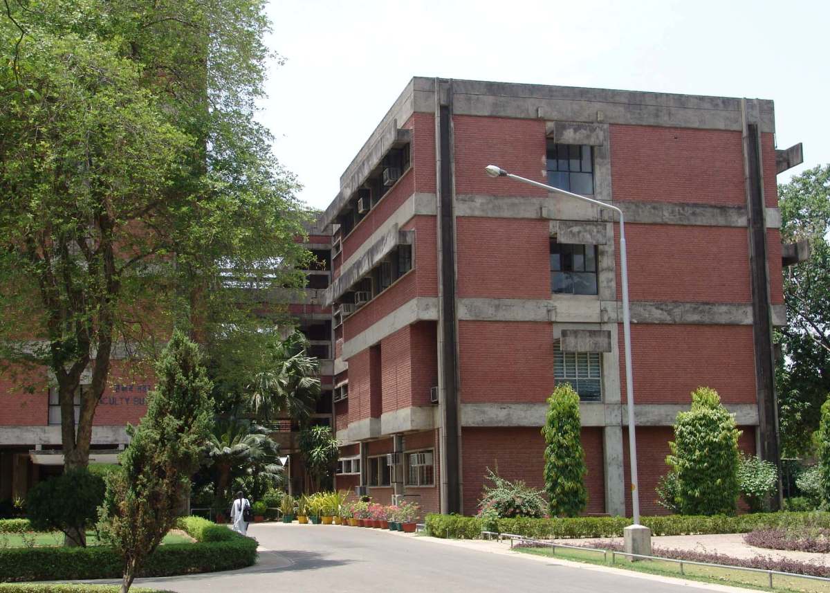 Top 10 Engineering Colleges in UP 1