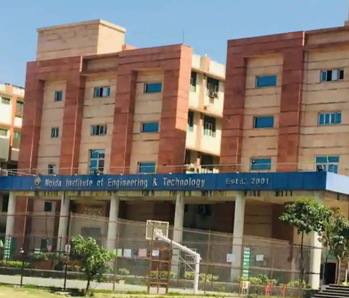 Top 10 Engineering Colleges in UP 9