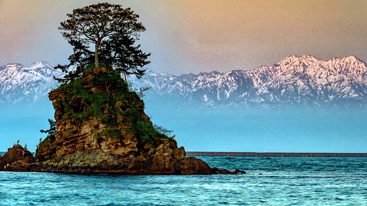 How Many Islands Japan Have?