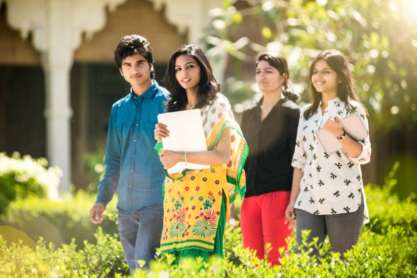 Career Options After Class 12th with Commerce 7