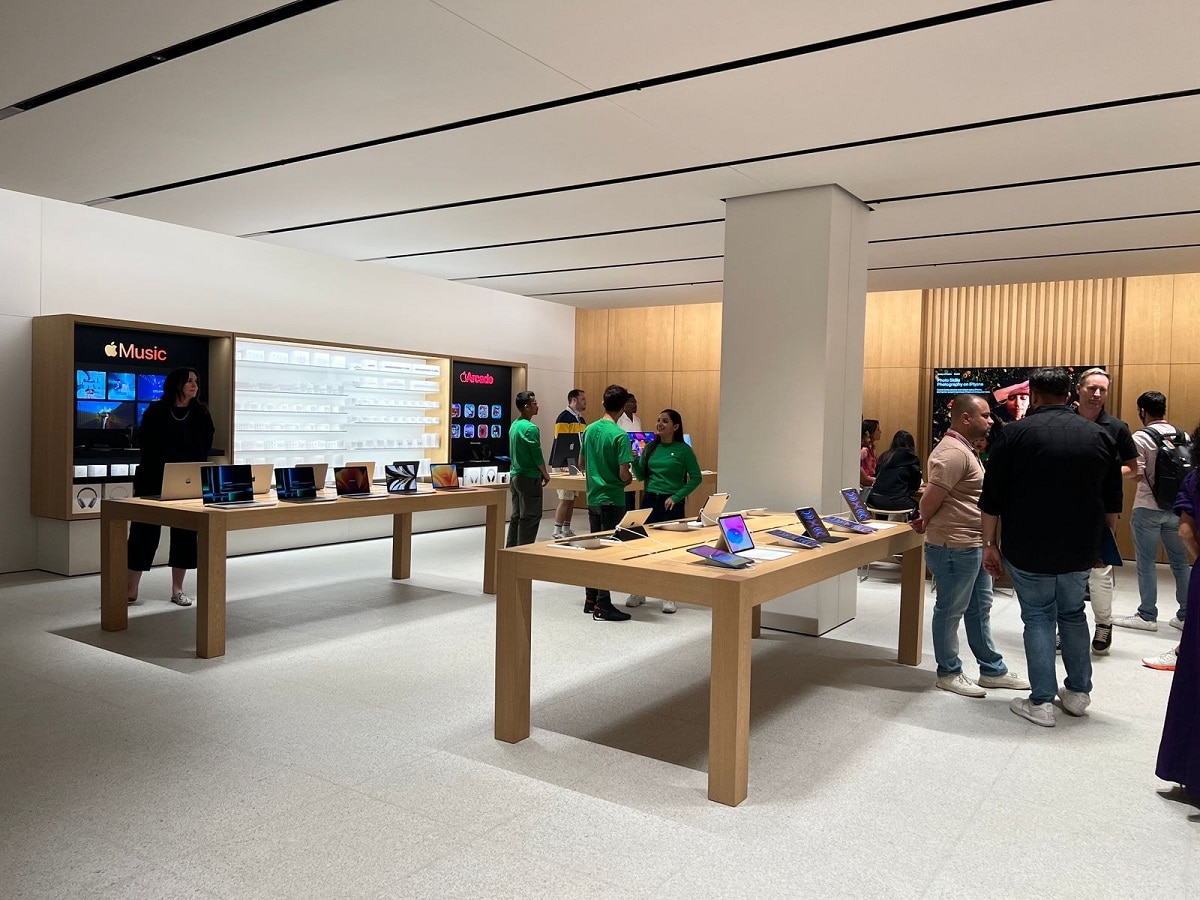 Apple Store Delhi