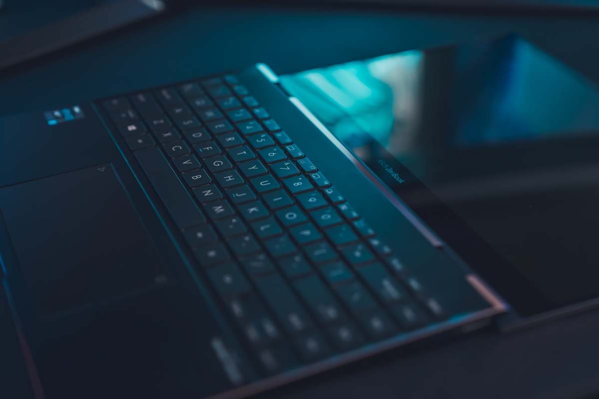  keyboard F and J buttons 4