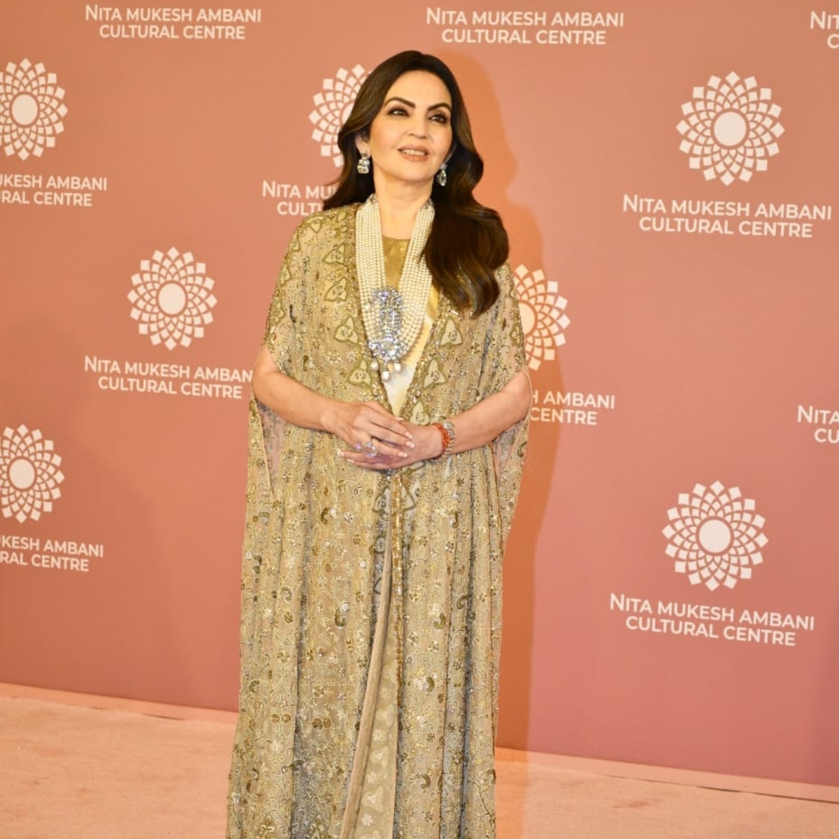 नीता अंबानी