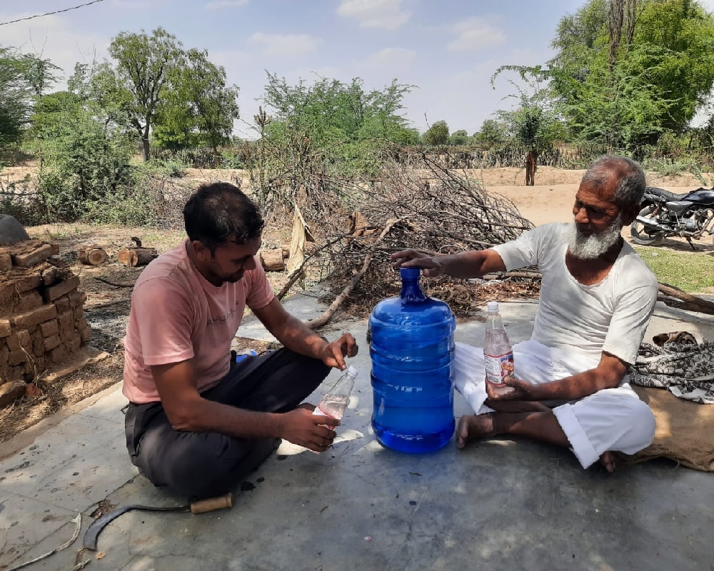 सैफुद्दीन बागवान और उनके बेटे मक़सूद 