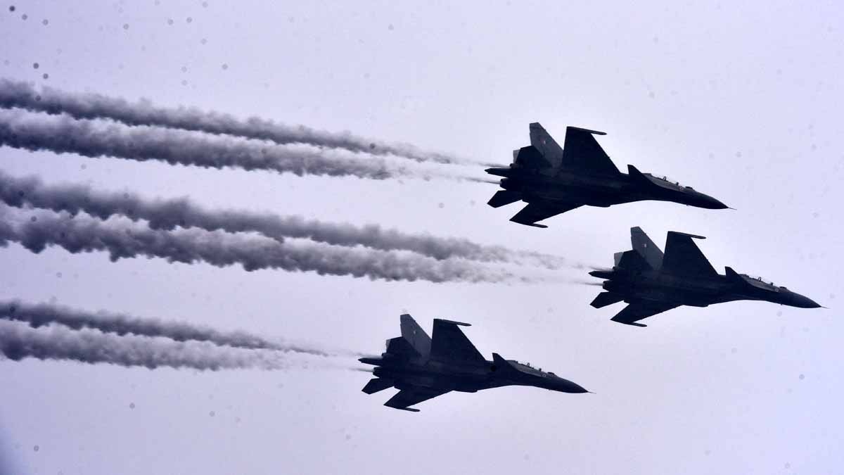 F-15 Strike Eagle Vs Sukhoi Su-30MKI