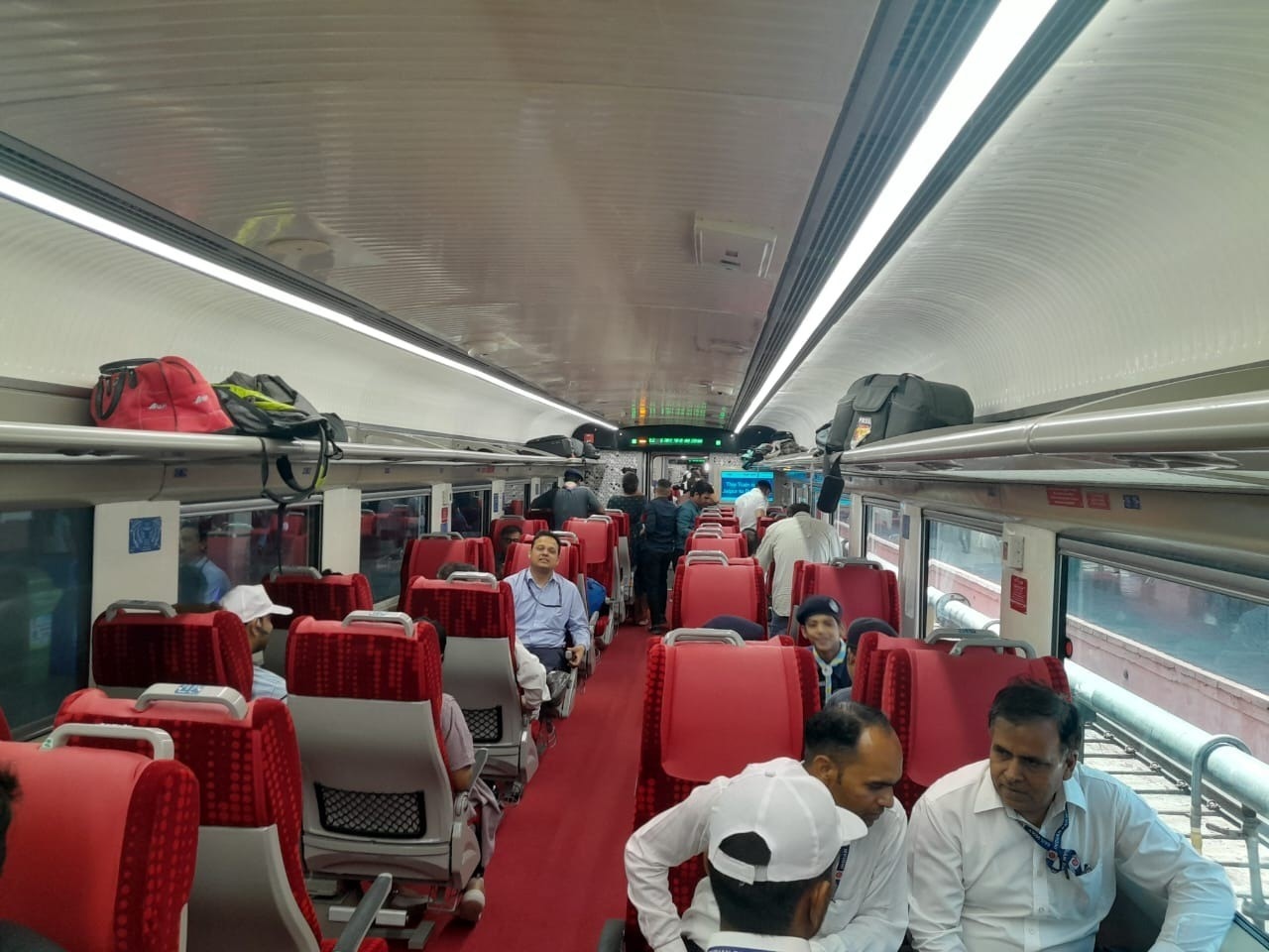 Vande Bharat specifications