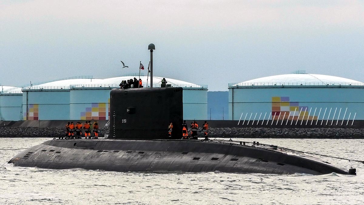 Indian Navy INS Sindhuratna