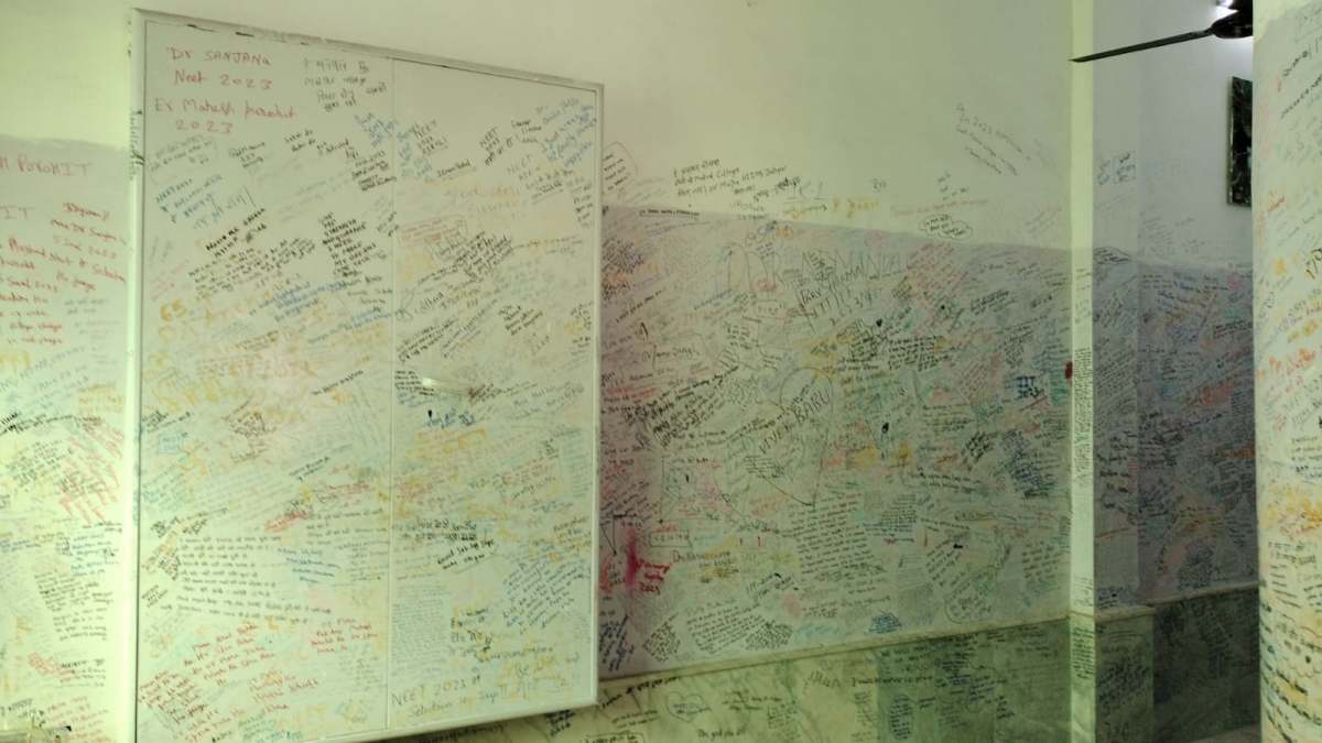 NEET JEE aspirants write wishes on temple wall 2