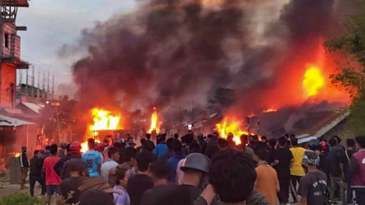 मणिपुर में क्यों उठा विरोध का बवंडर... हिंसाग्रस्त इलाकों से निकल रहे लोग