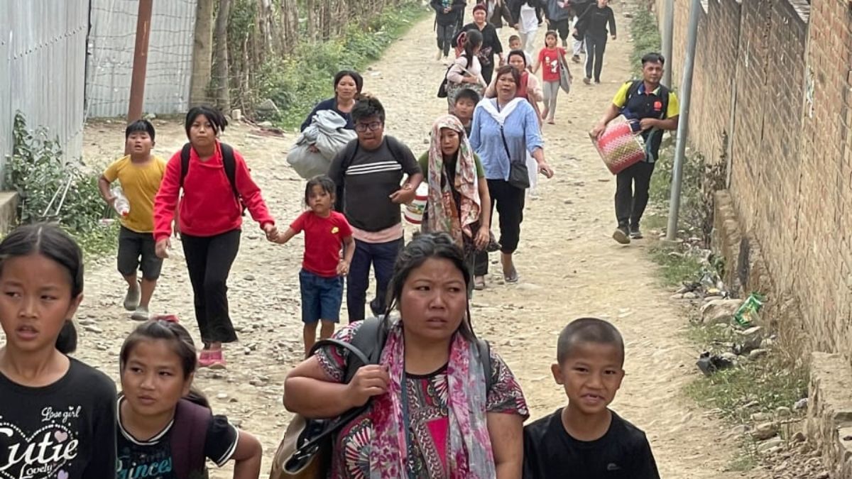 मणिपुर में क्यों उठा विरोध का बवंडर... हिंसाग्रस्त इलाकों से निकल रहे लोग
