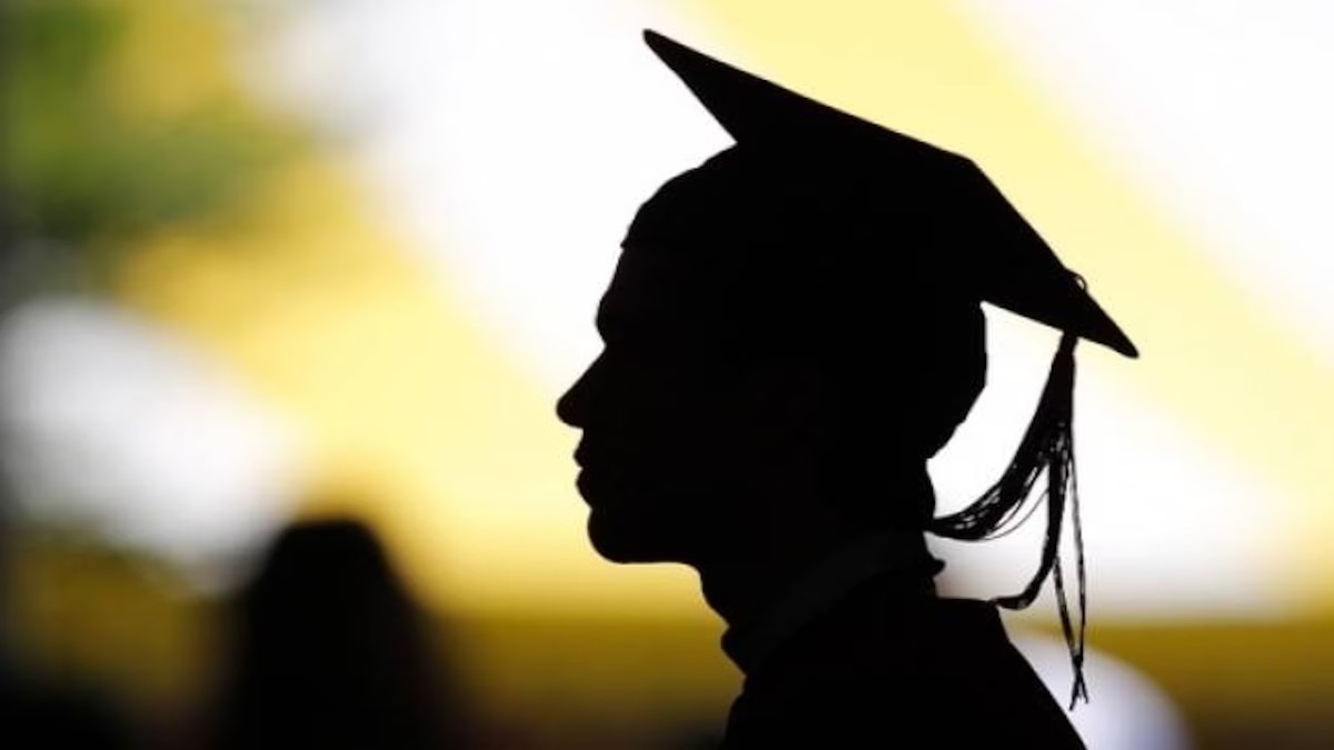 नाम के साथ 'डॉक्टर' लगाना हुआ आसान? पहले से बदल गए हैं PhD के नियम, जानें- दाख‍िला प्रक्र‍िया