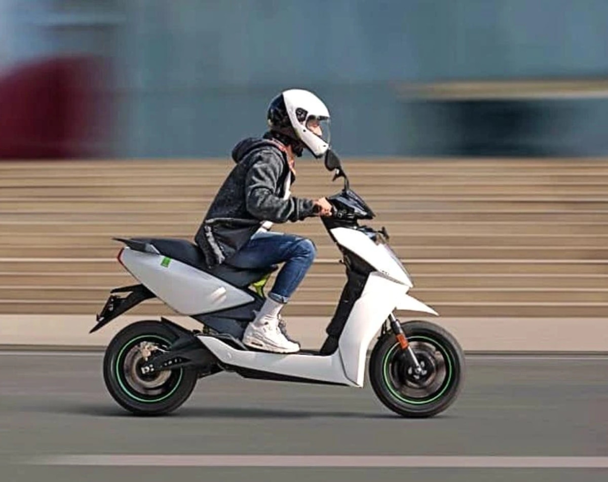 इलेक्ट्रिक टू-व्हीलर्स खरीदने पर ज्यादा खर्च