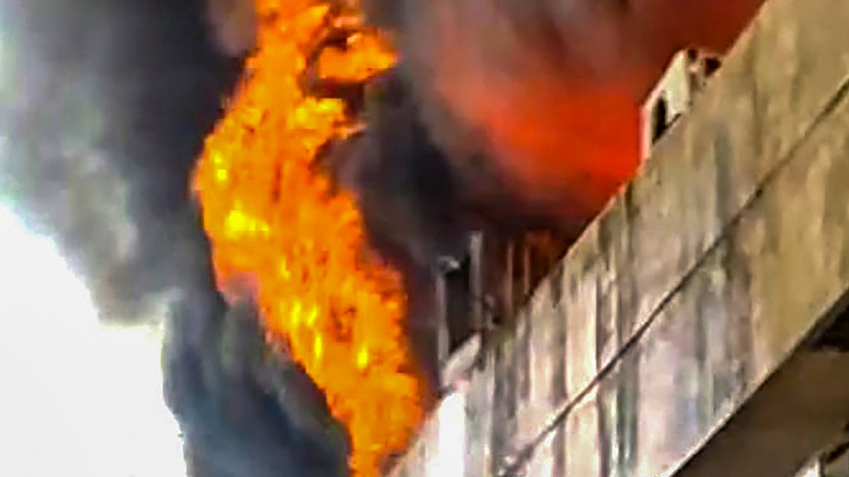 भोपाल के सतपुड़ा भवन में लगी आग