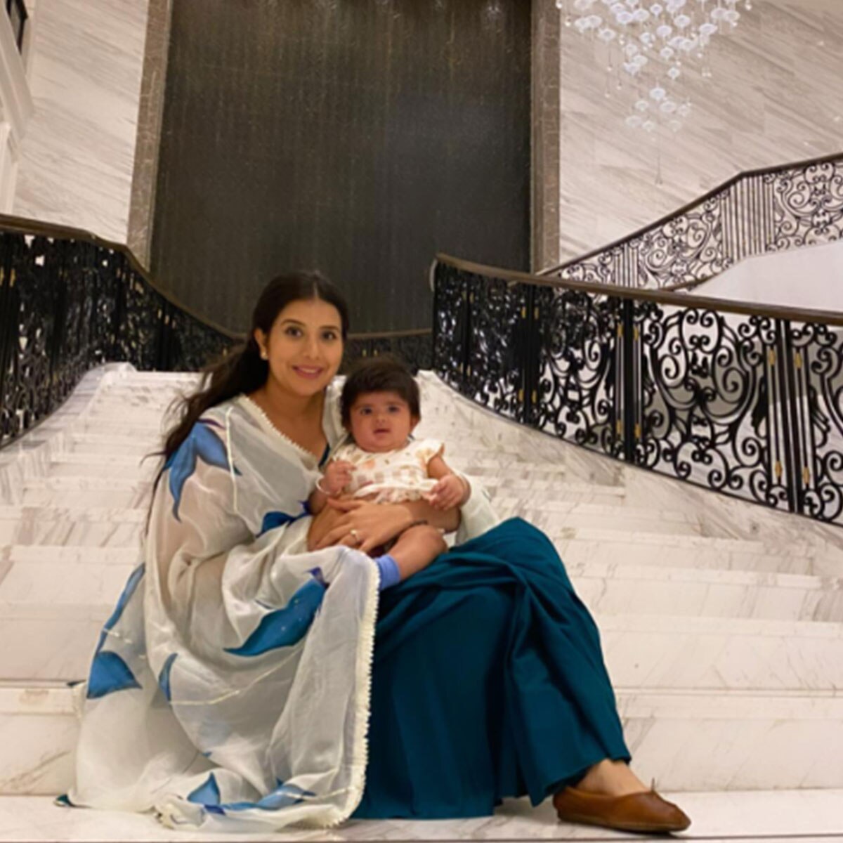 चारू असोपा