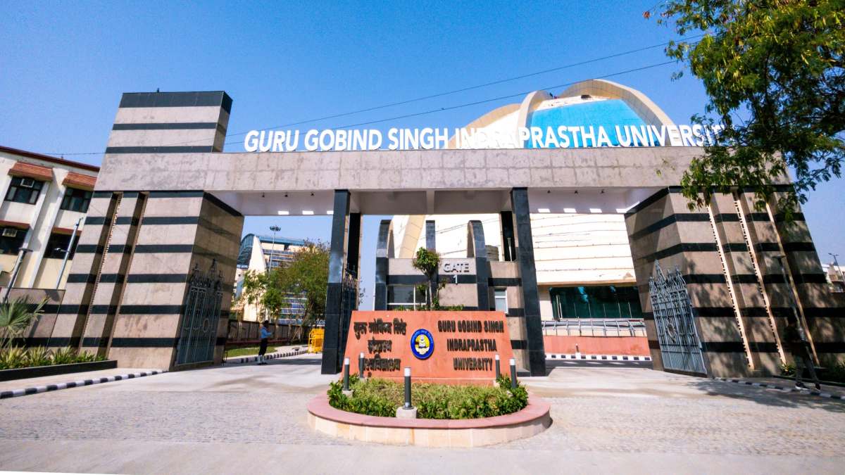 Guru Gobind Singh Indraprastha University in East Delhi 7