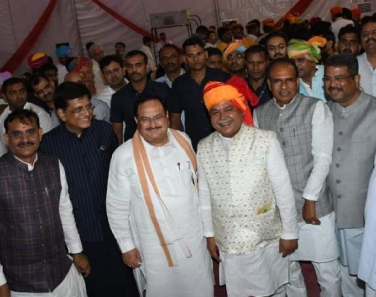 समारोह में ये दिग्गज हस्तियां हुईं शामिल