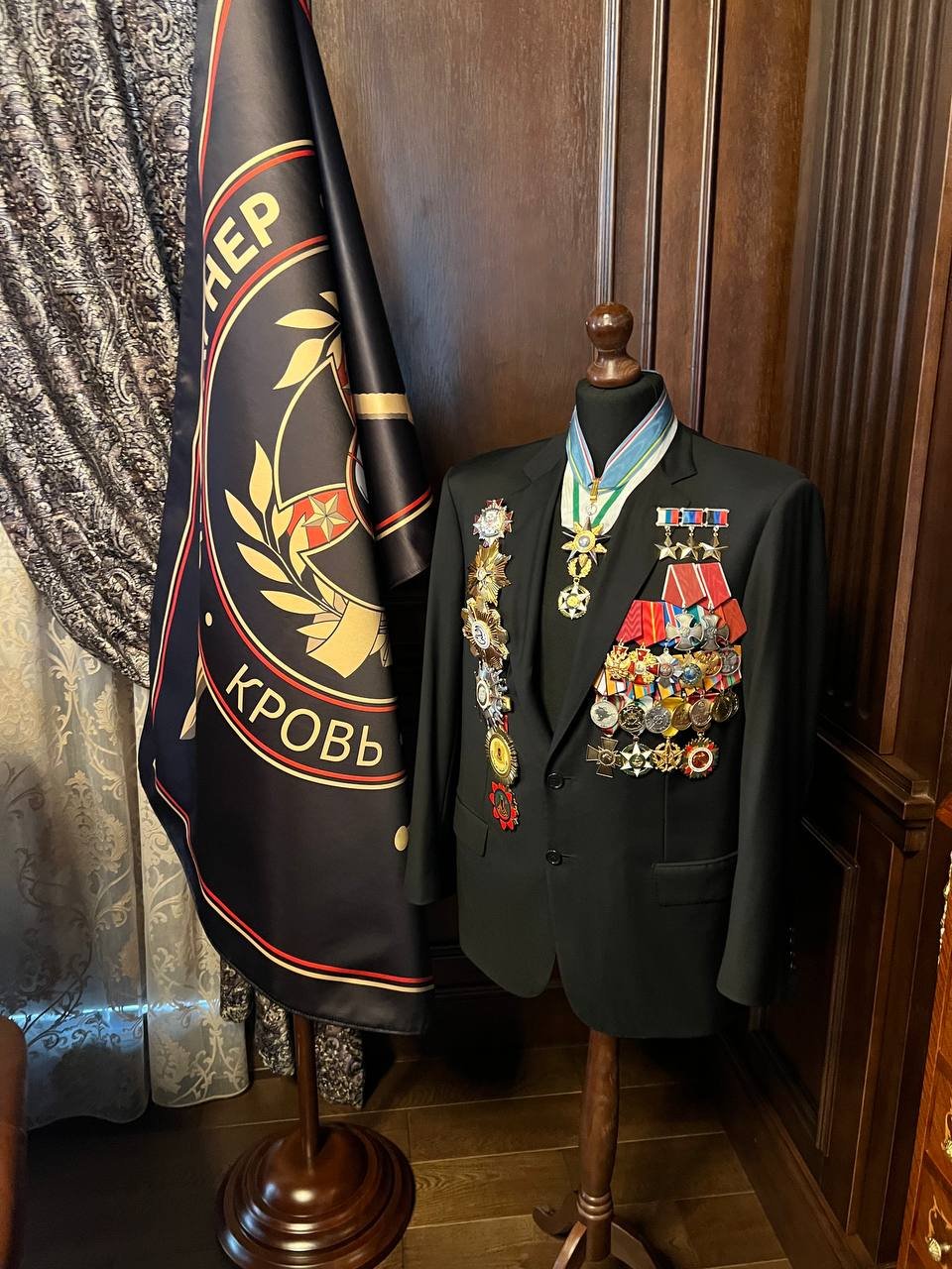 मीडिया में जारी हुईं तस्वीरें