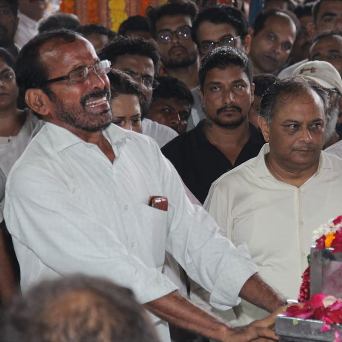 नितिन देसाई अंतिम संस्कार