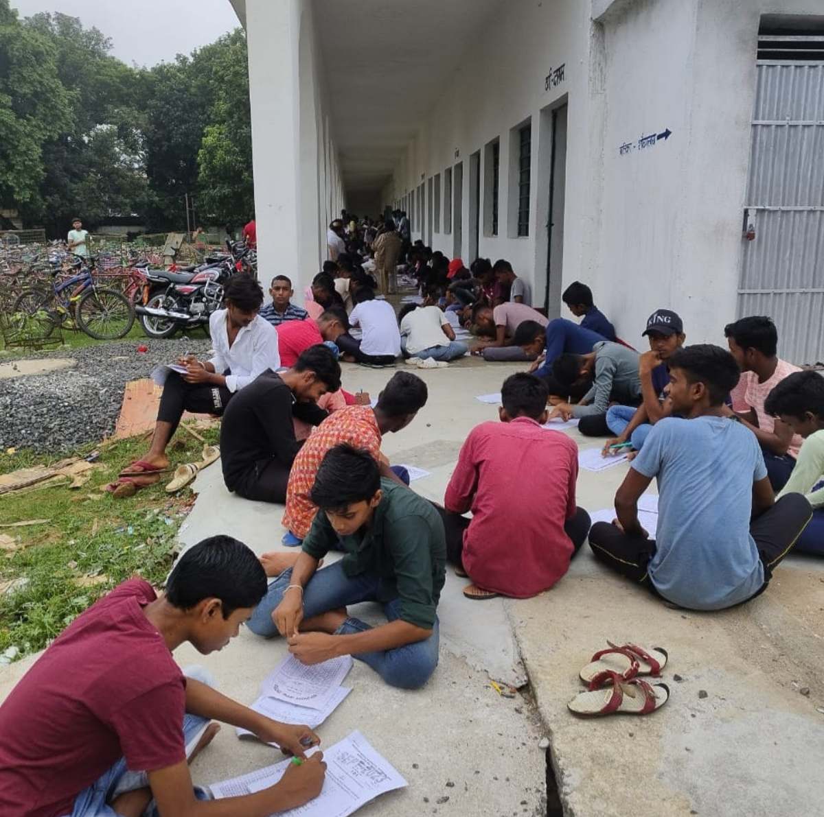 exams on the college terrace 4