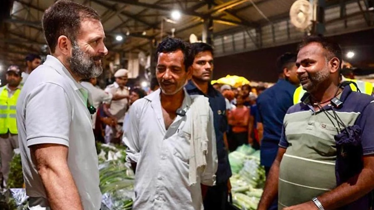 जब सुबह 4 बजे आजादपुर मंडी पहुंचे राहुल