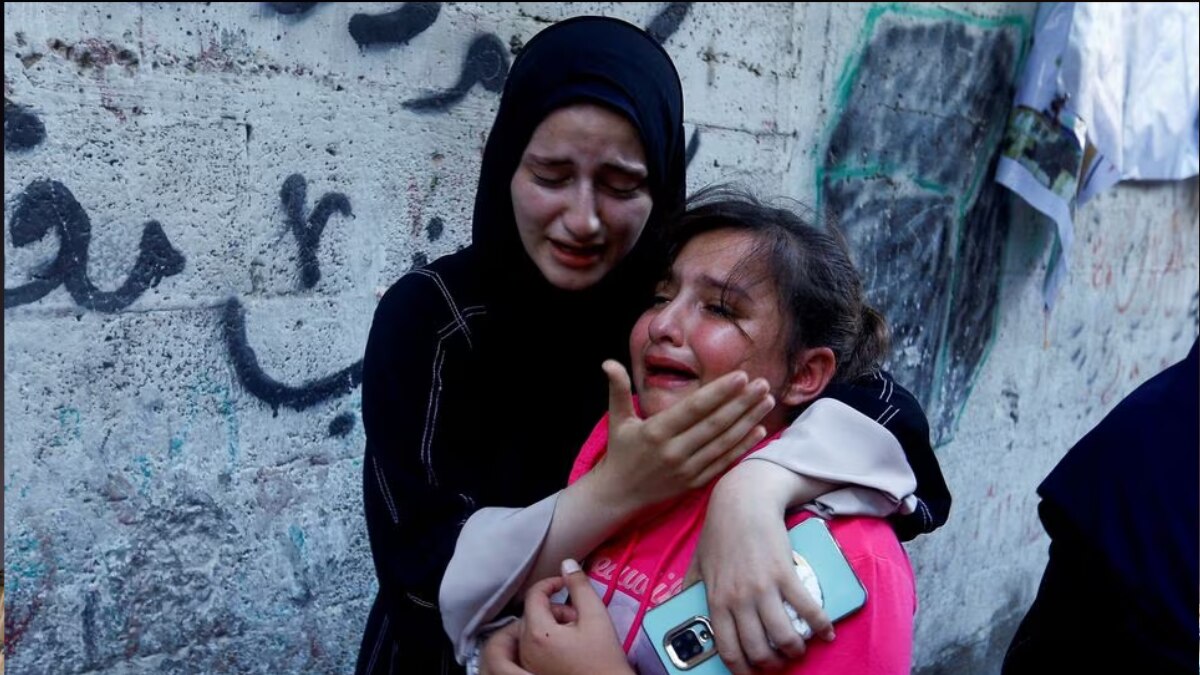 गाजा में 900 लोग मारे गए, 4600 घायल