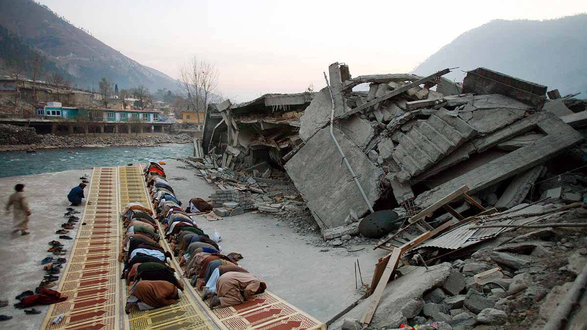 Frank Hoogerbeets Earthquake