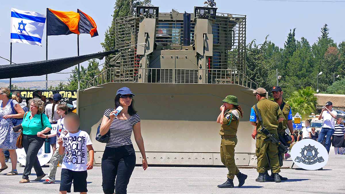 IDF Caterpillar D9 Bulldozer