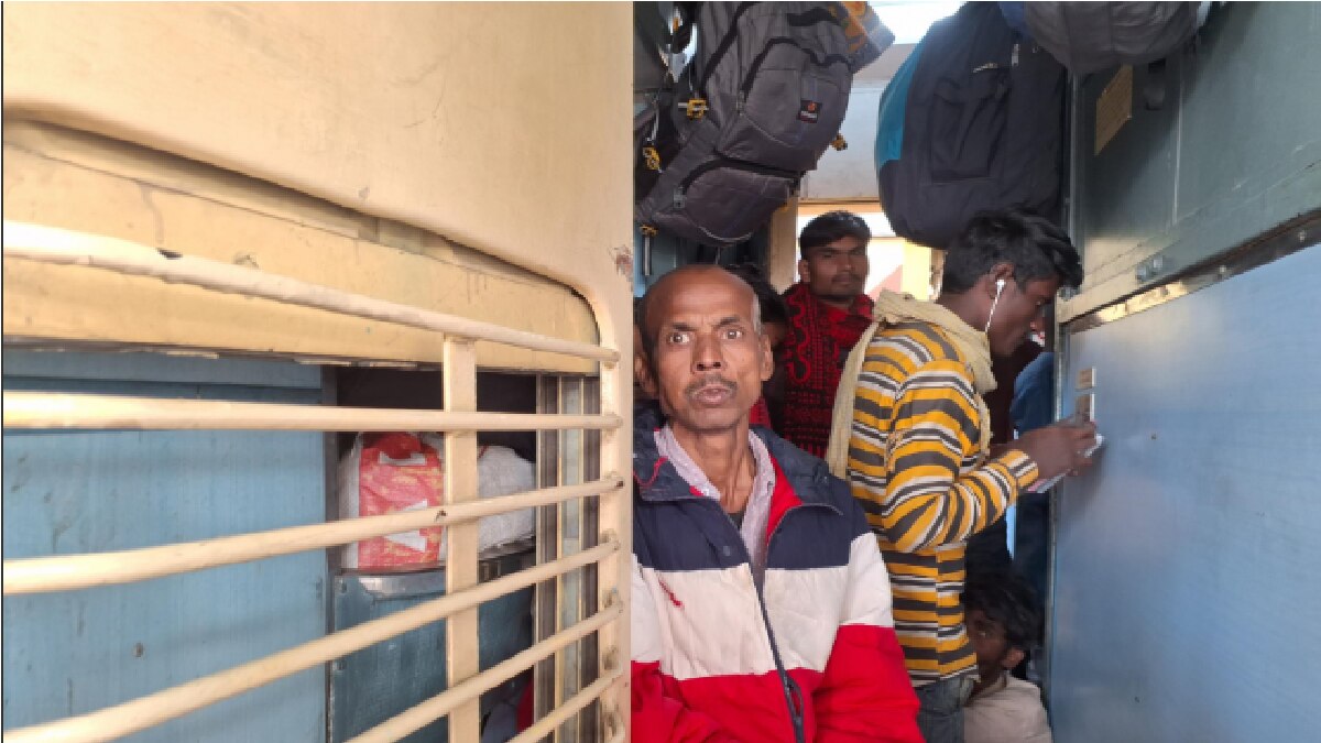 ट्रेनों में भीड़