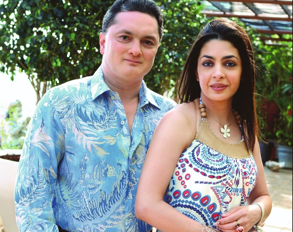 तलाक का मामला बना हुआ है सुर्खियां