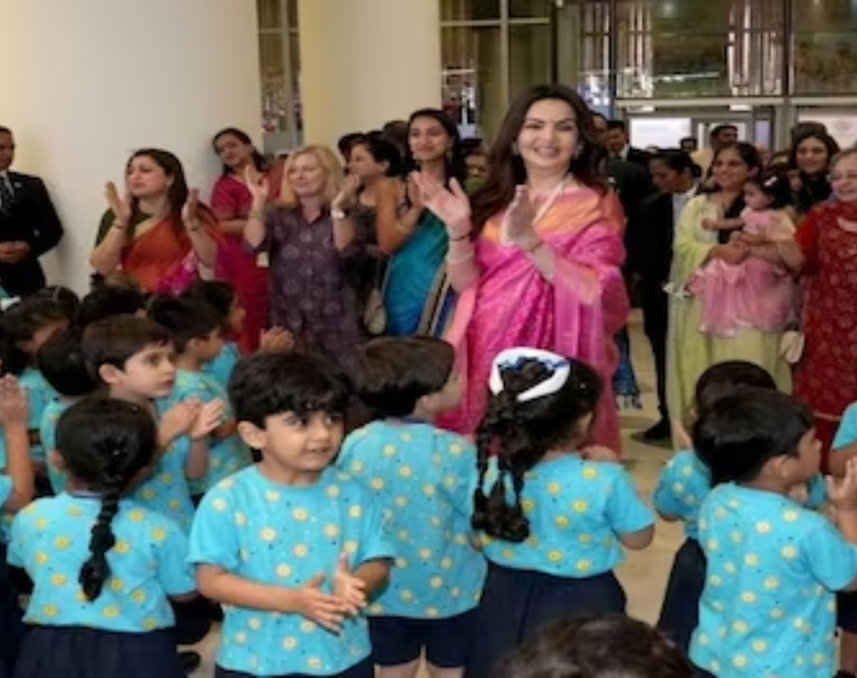 जूनियर स्कूल का उद्घाटन किया