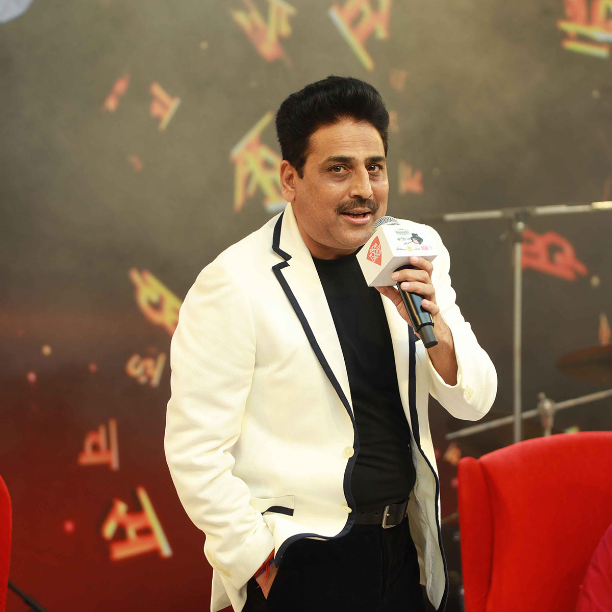 शैलेश लोढ़ा