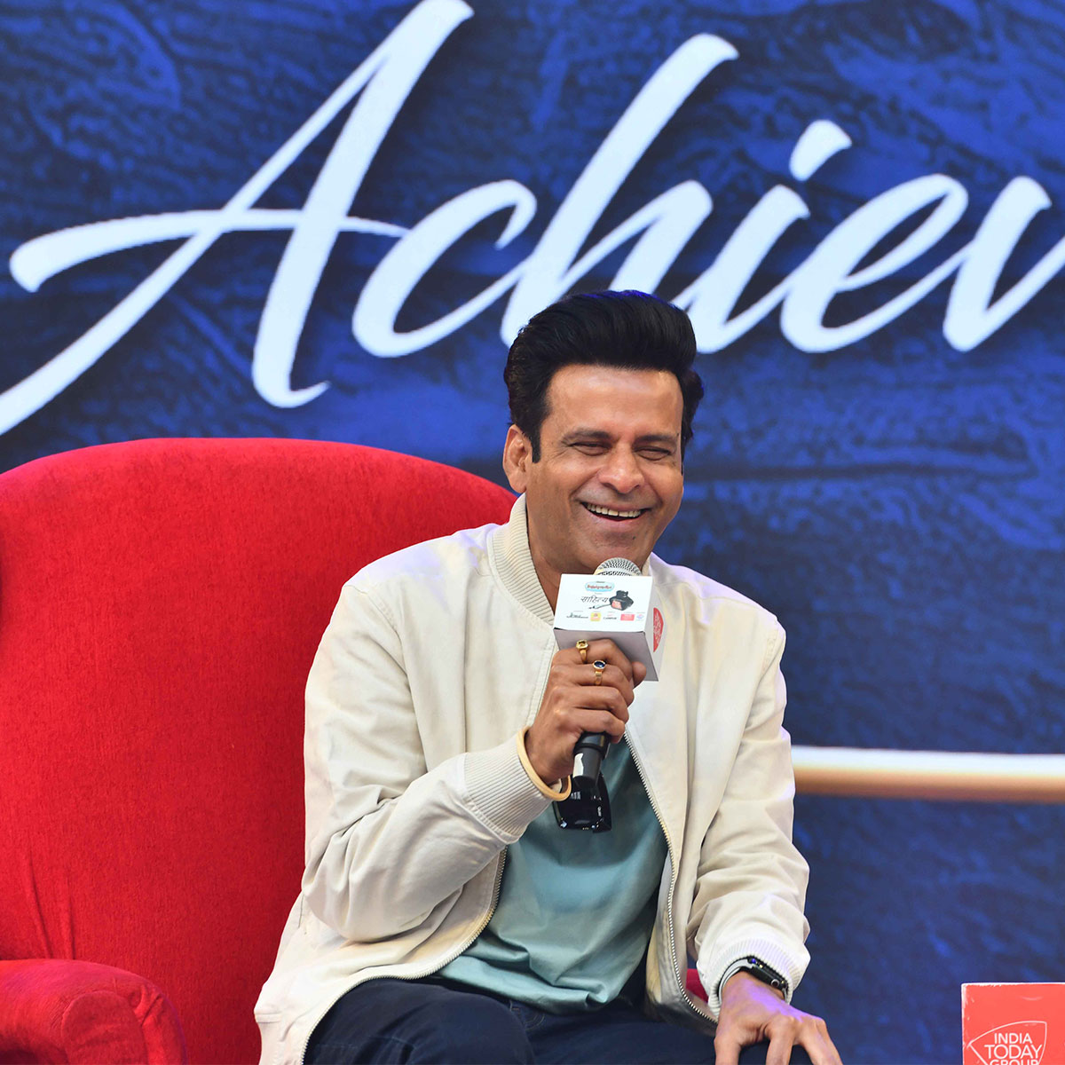 मनोज बाजपेयी