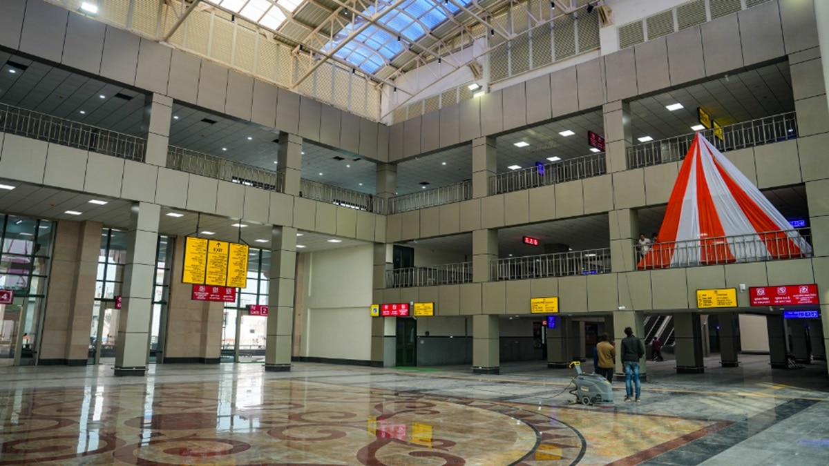 ayodhya railway station facilities