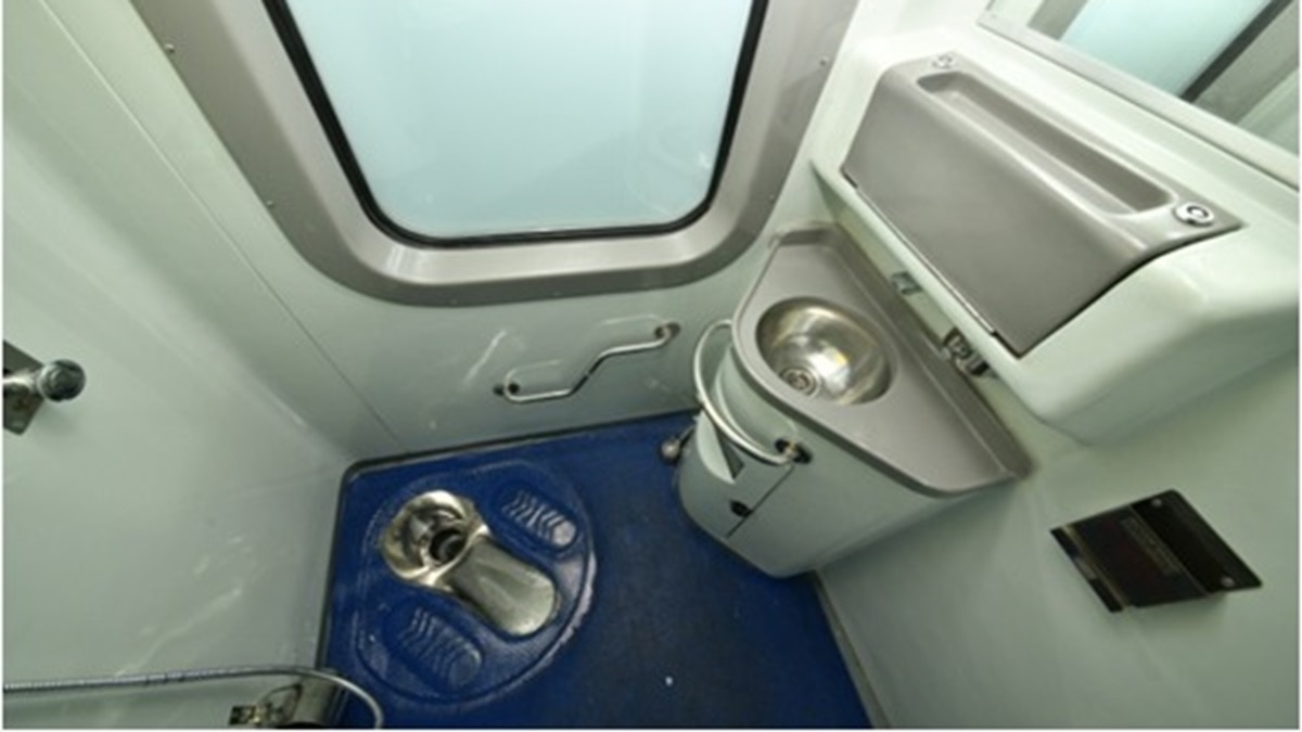 Amrit Bharat Express train features