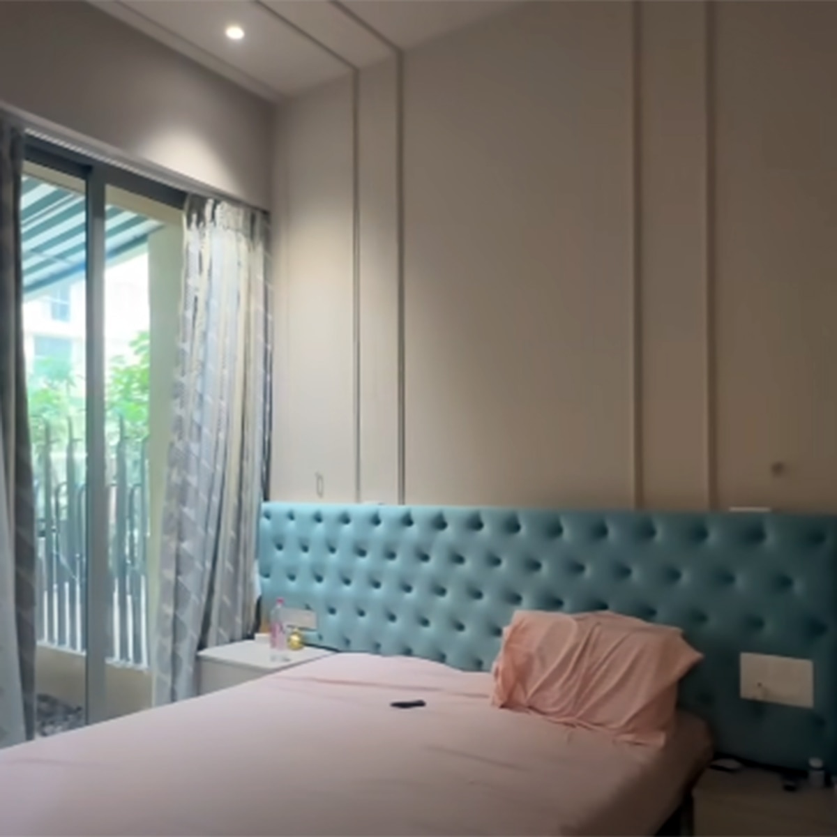 माही विज हाउस 