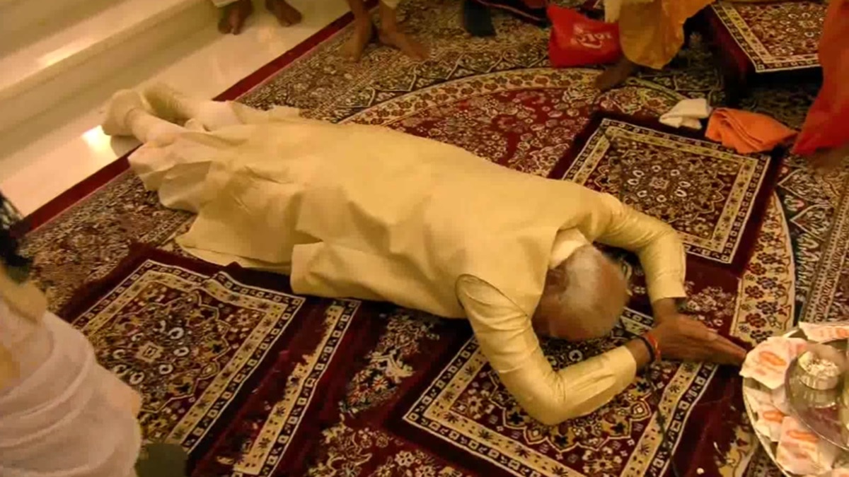 PM Modi in Ram Mandir