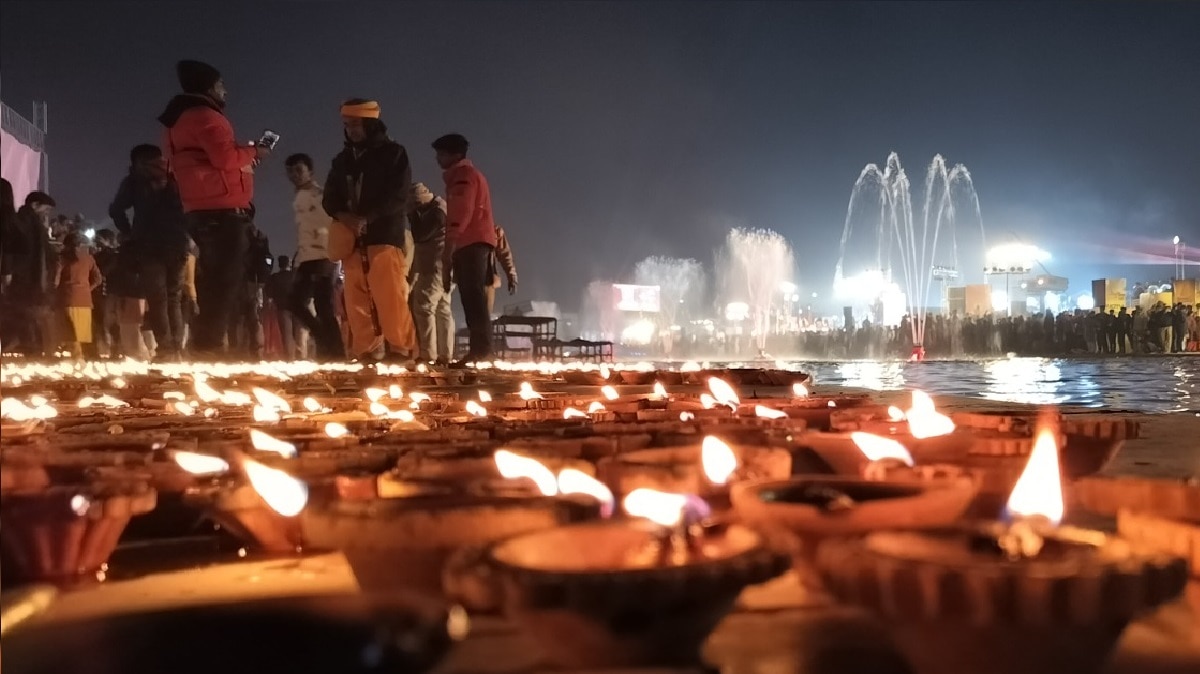 अयोध्या में दीपोत्सव.
