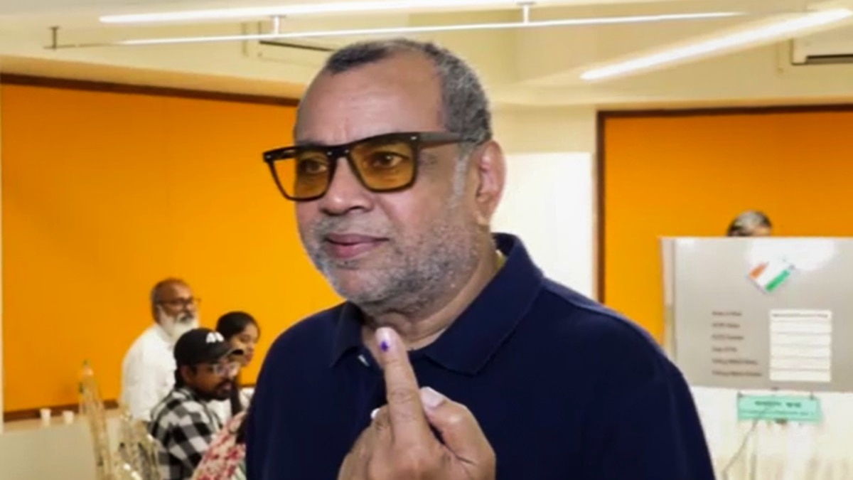 Paresh Rawal cast vote