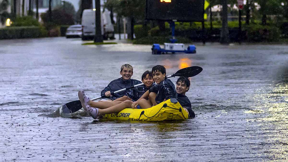 Florida, Flash Flood, Hollywood