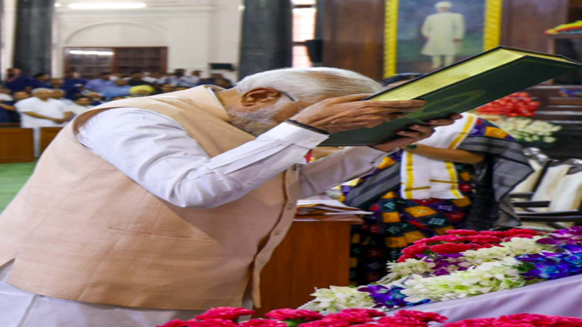 Narendra Modi upon his arrival to attend the NDA parliamentary party meeting at Samvidhan Sadan