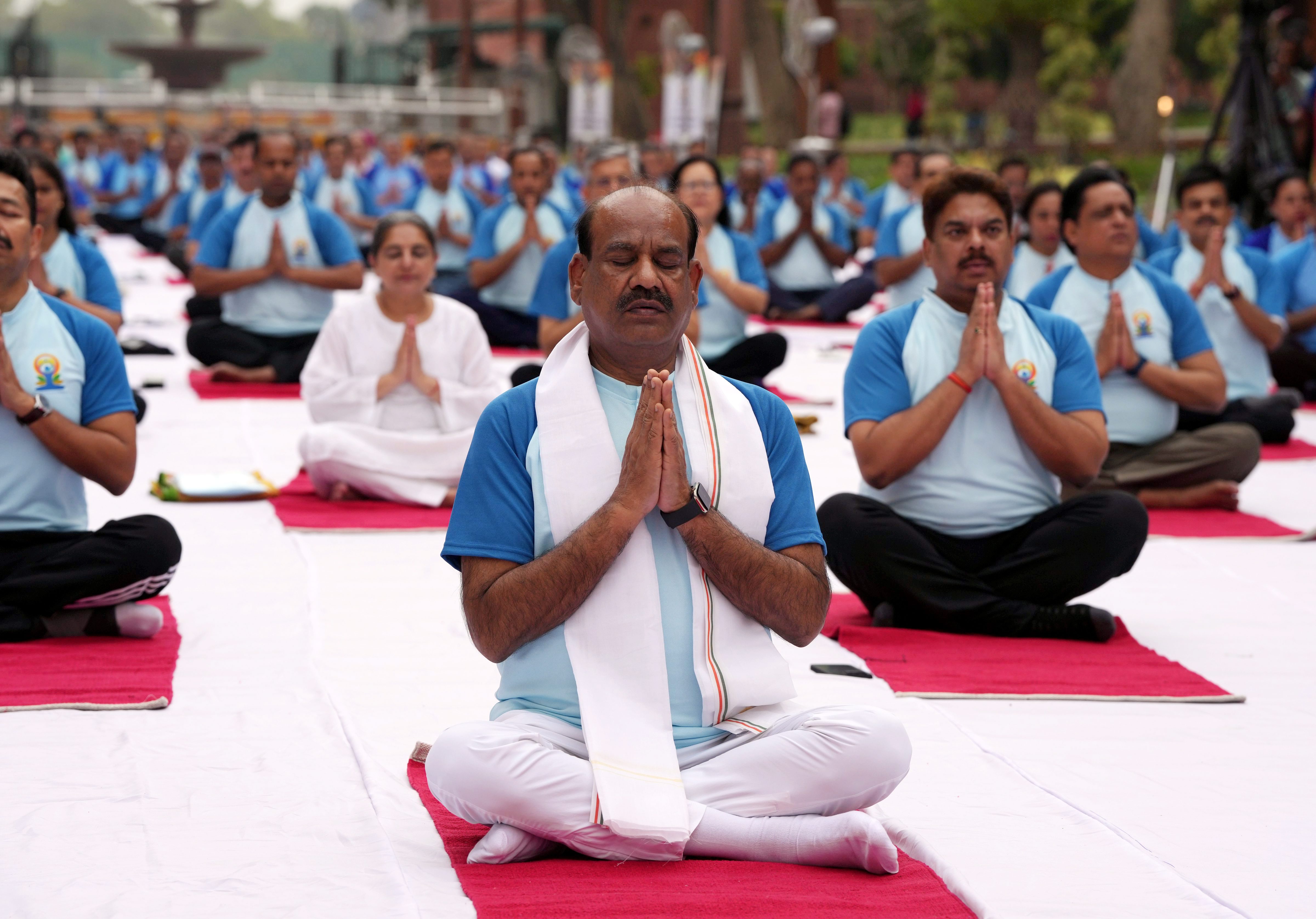 ओम बिड़ला ने किया योग