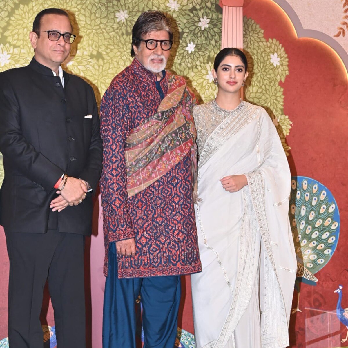 निखिल नंदा, अमिताभ बच्चन, नव्या नंदा 