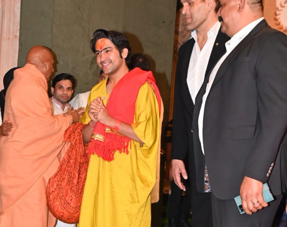 धीरेंद्र शास्त्री