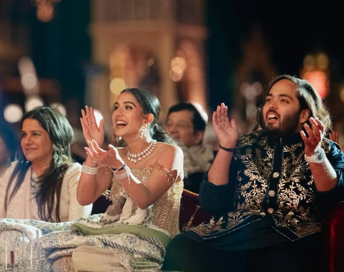 प्री-वेडिंग इवेंट में करीब 1000 करोड़ खर्च!