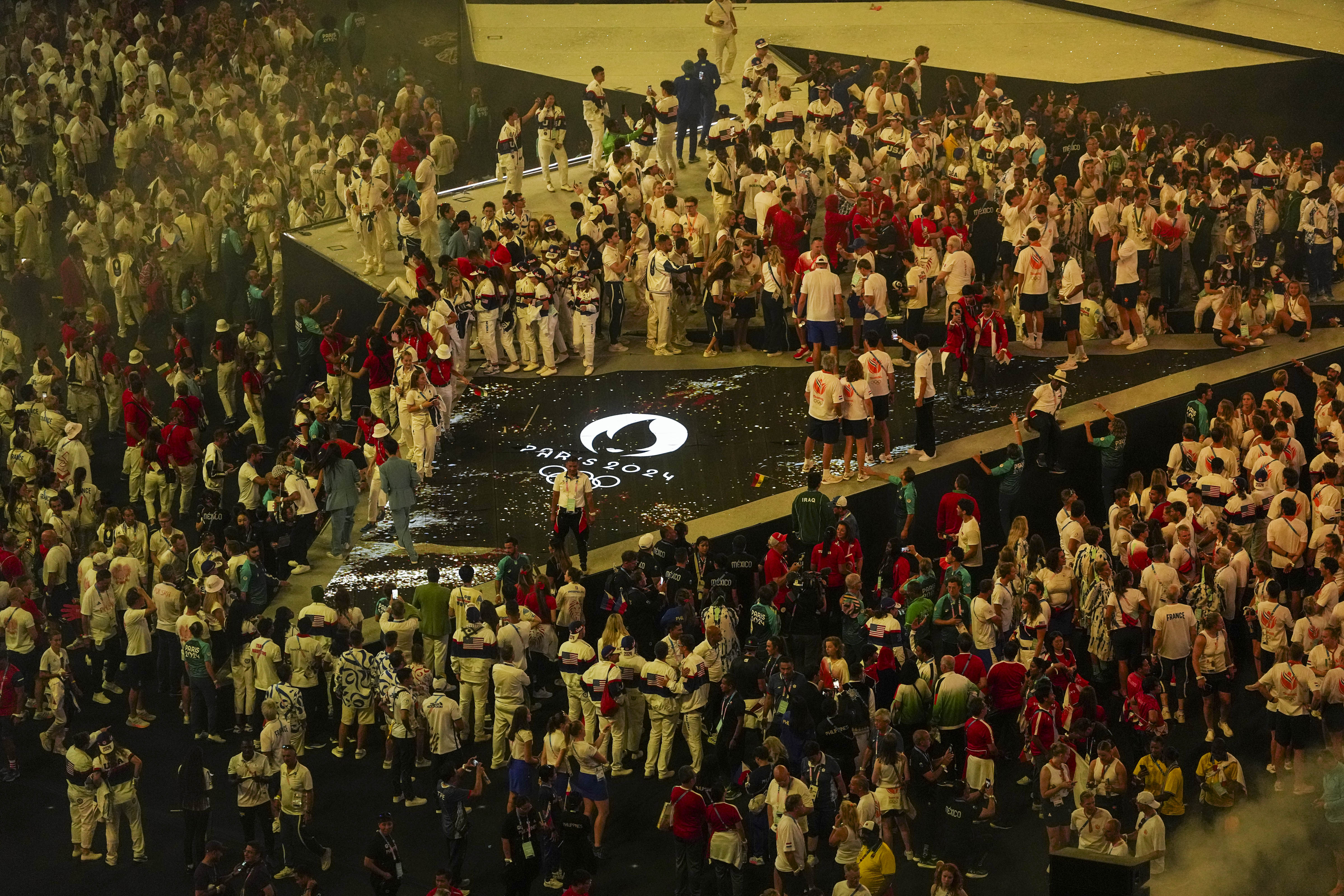 अलव‍िदा पेर‍िस 