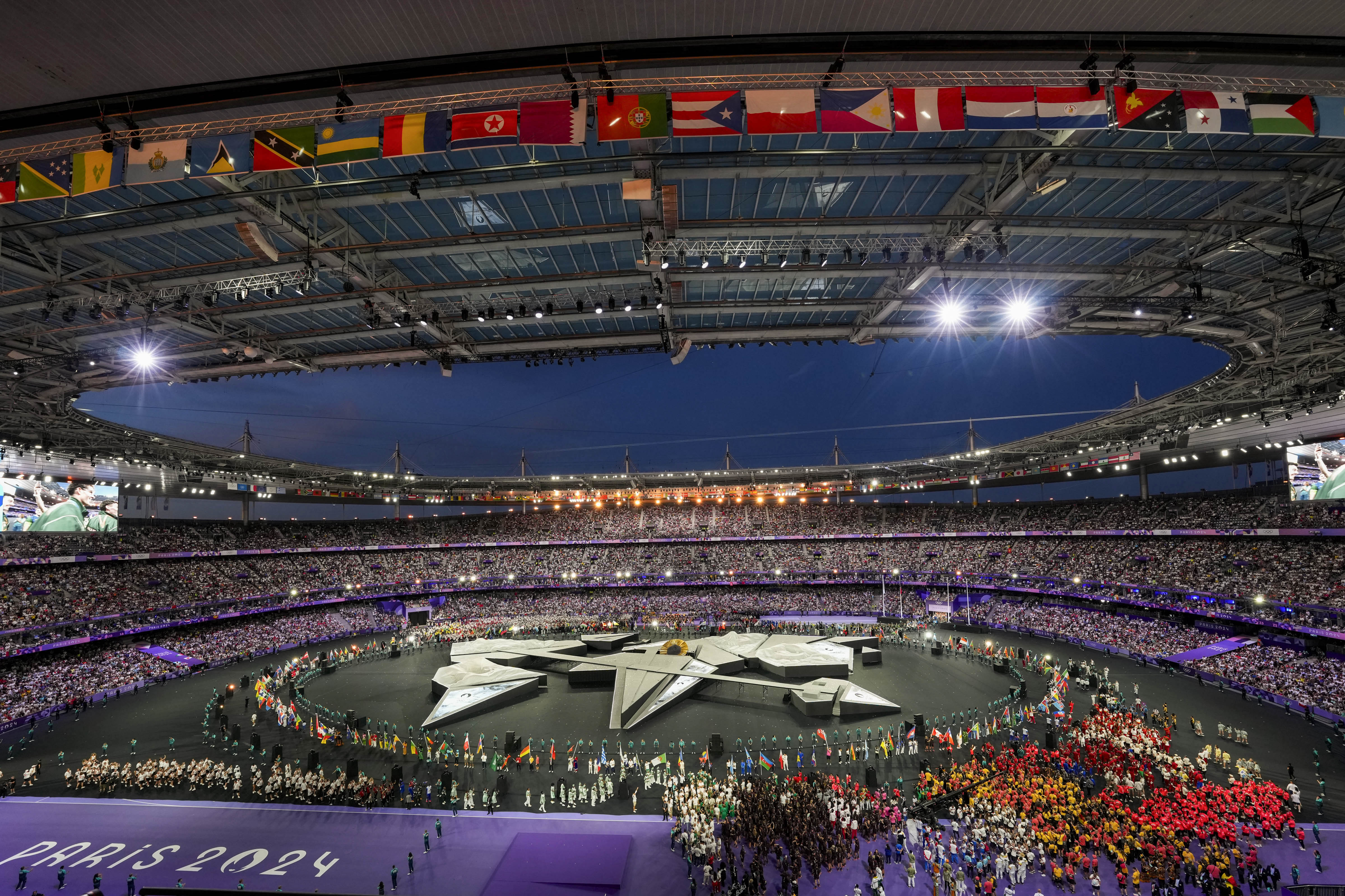  शानदार क्लोज‍िंग सेरेमनी 